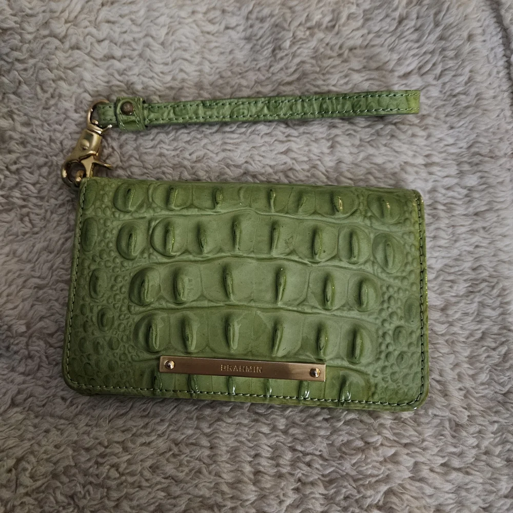 Brahmin Green Croc-Embossed Wristlet - Picture 16 of 16